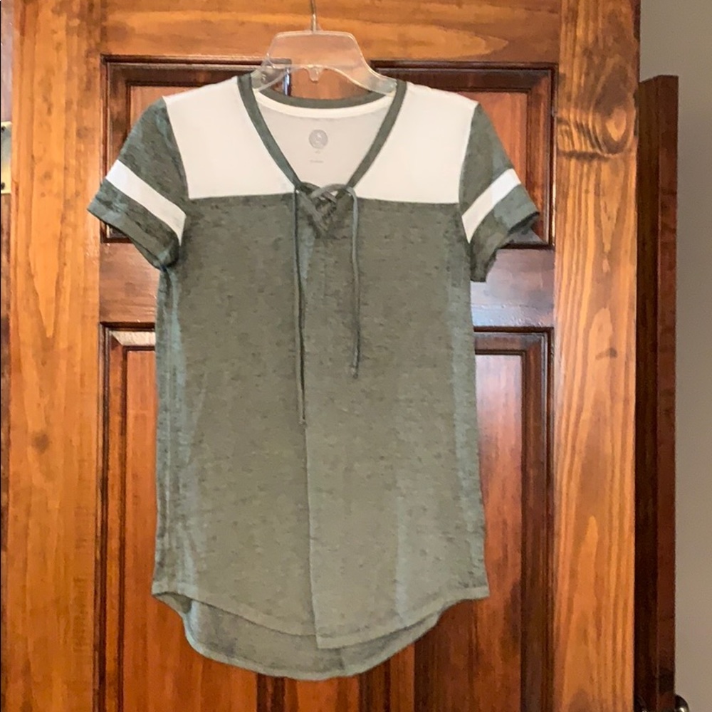 SO green and white tie-up shirt size small